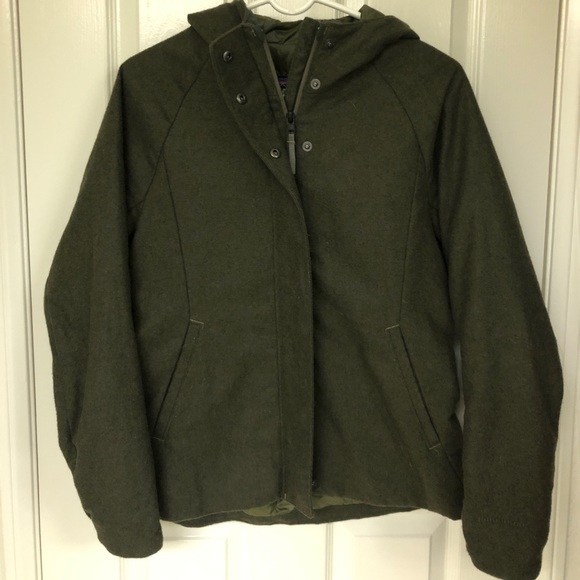 patagonia women's insulated recycled wool hoody